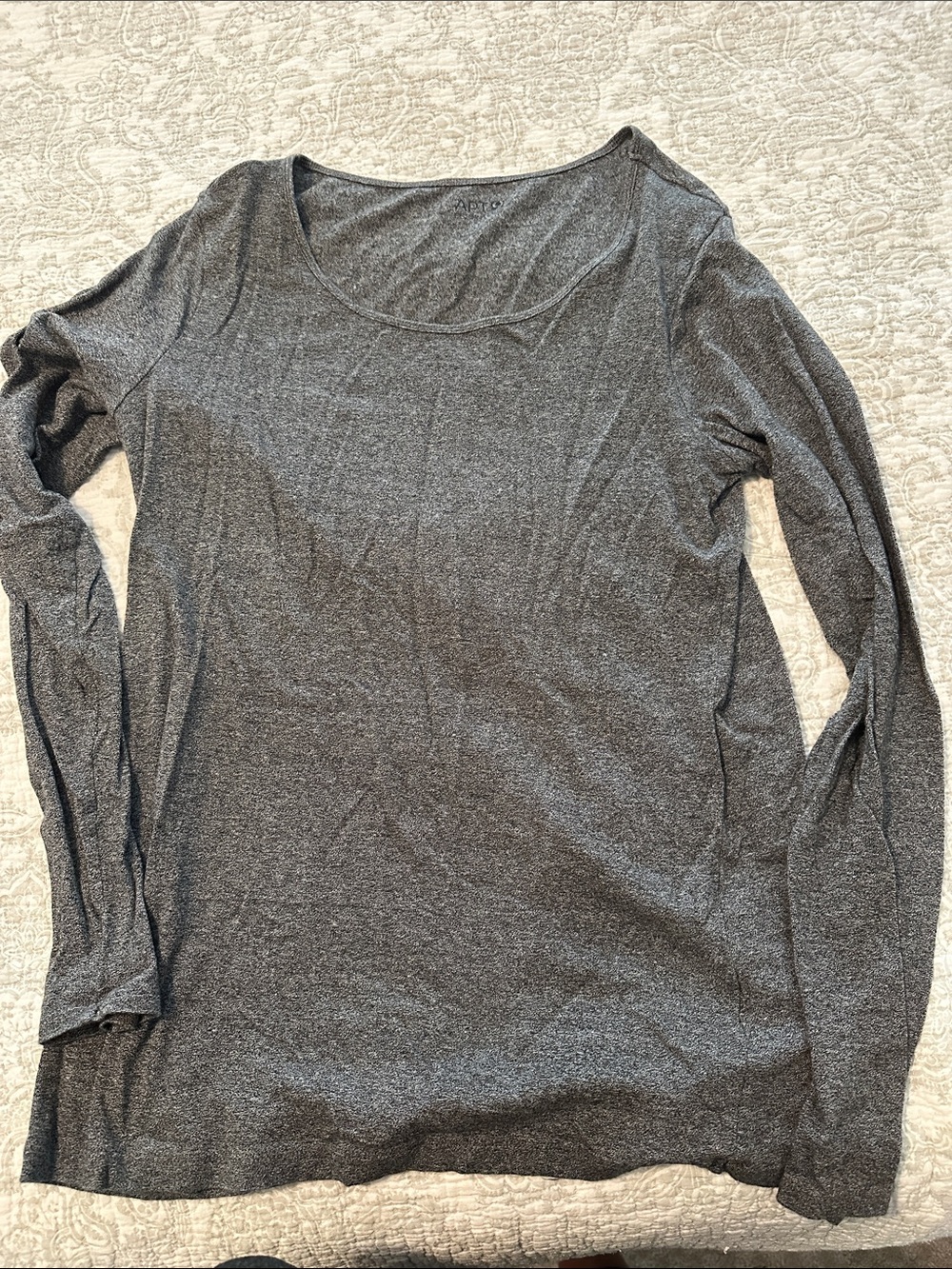 Apt. 9 Women’s Scoop Neck Long Sleeve Top - Charcoal Gray